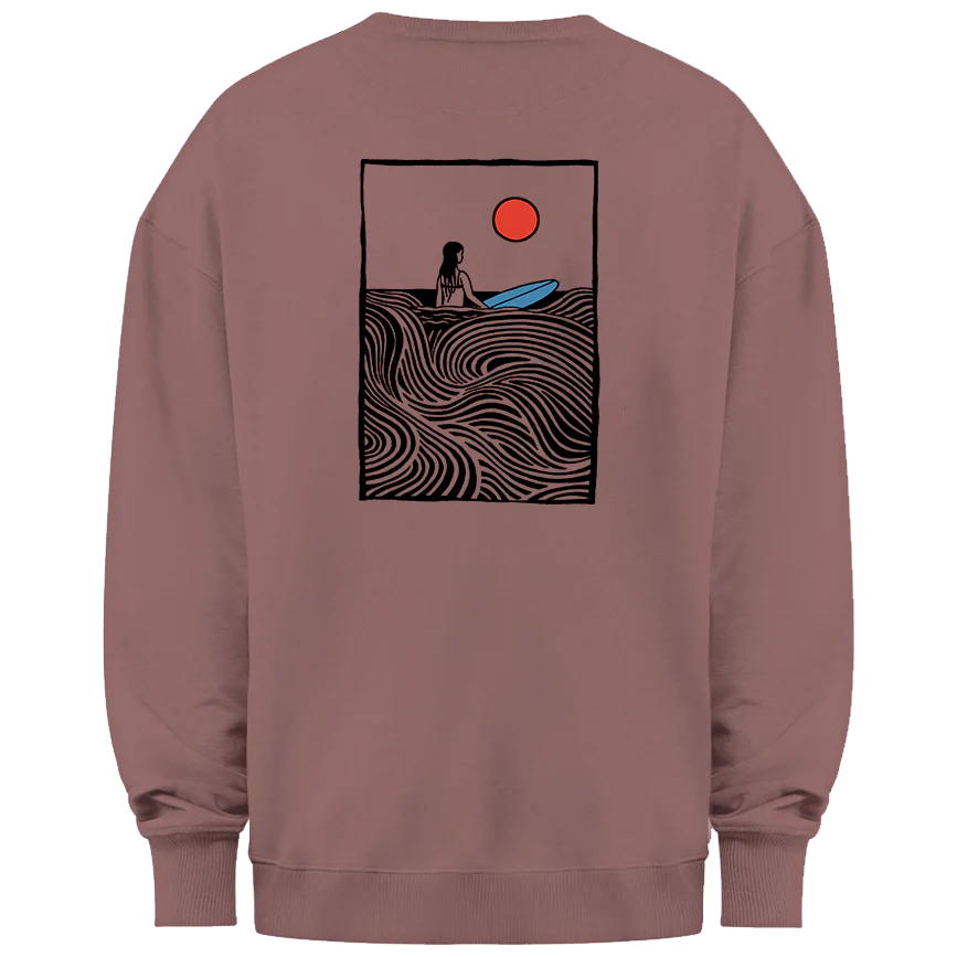 Meeresschatz – Unisex Sweater Surfergirl - Image 4